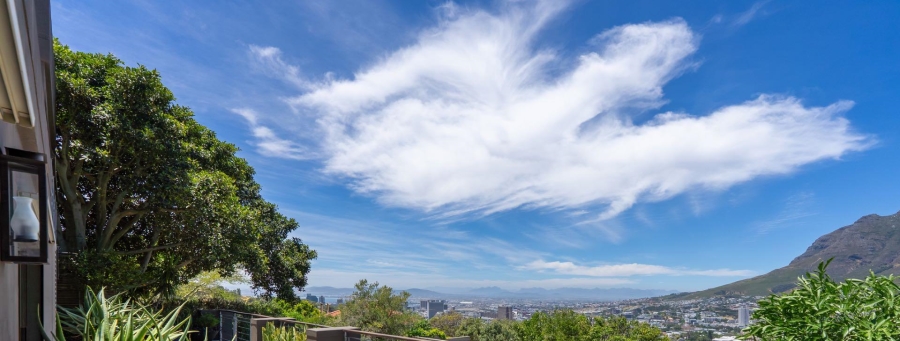 2 Bedroom Property for Sale in Tamboerskloof Western Cape